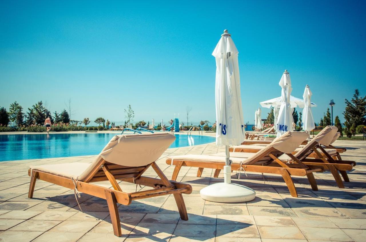 Premier Fort Beach - Premium Apartments Sveti Vlas Bagian luar foto