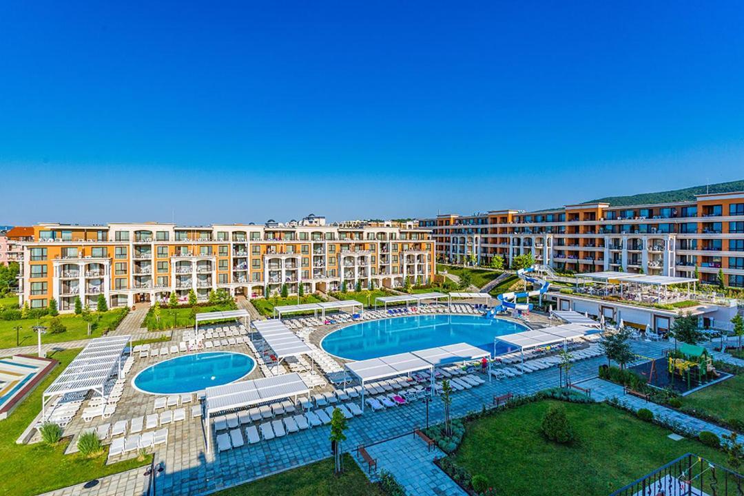 Premier Fort Beach - Premium Apartments Sveti Vlas Bagian luar foto