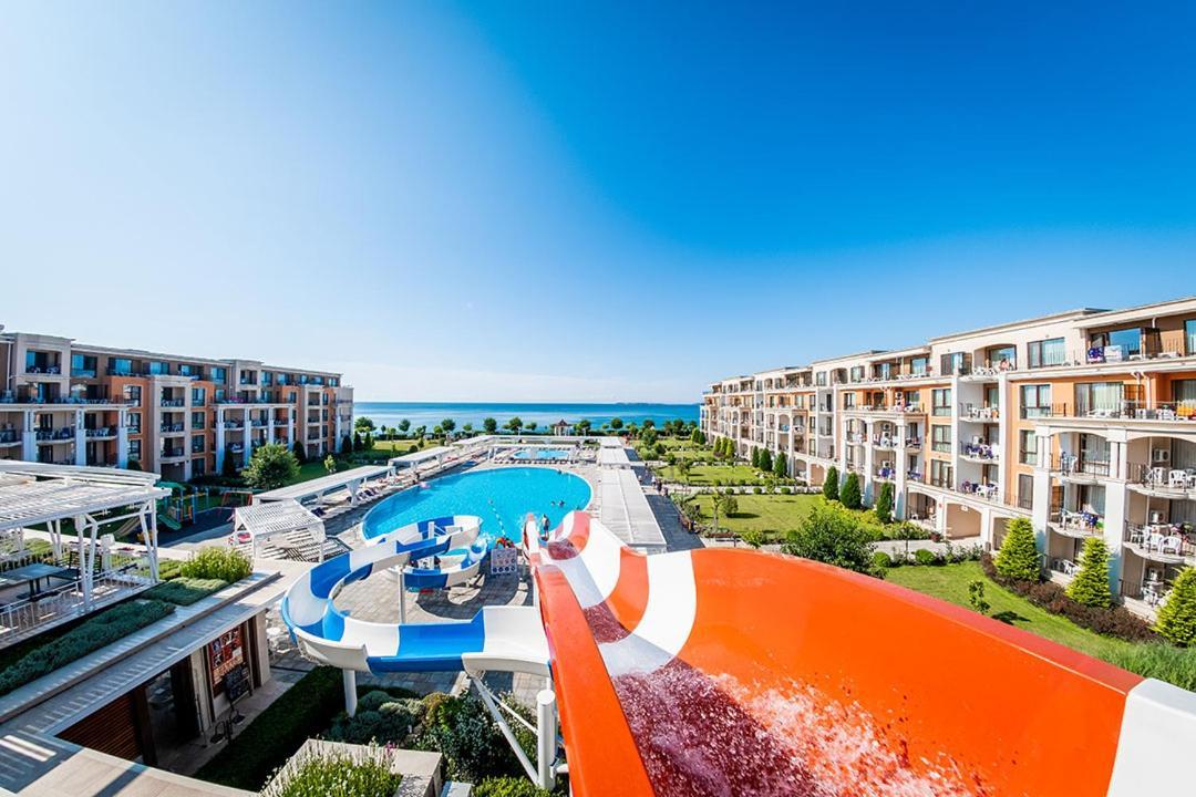 Premier Fort Beach - Premium Apartments Sveti Vlas Bagian luar foto