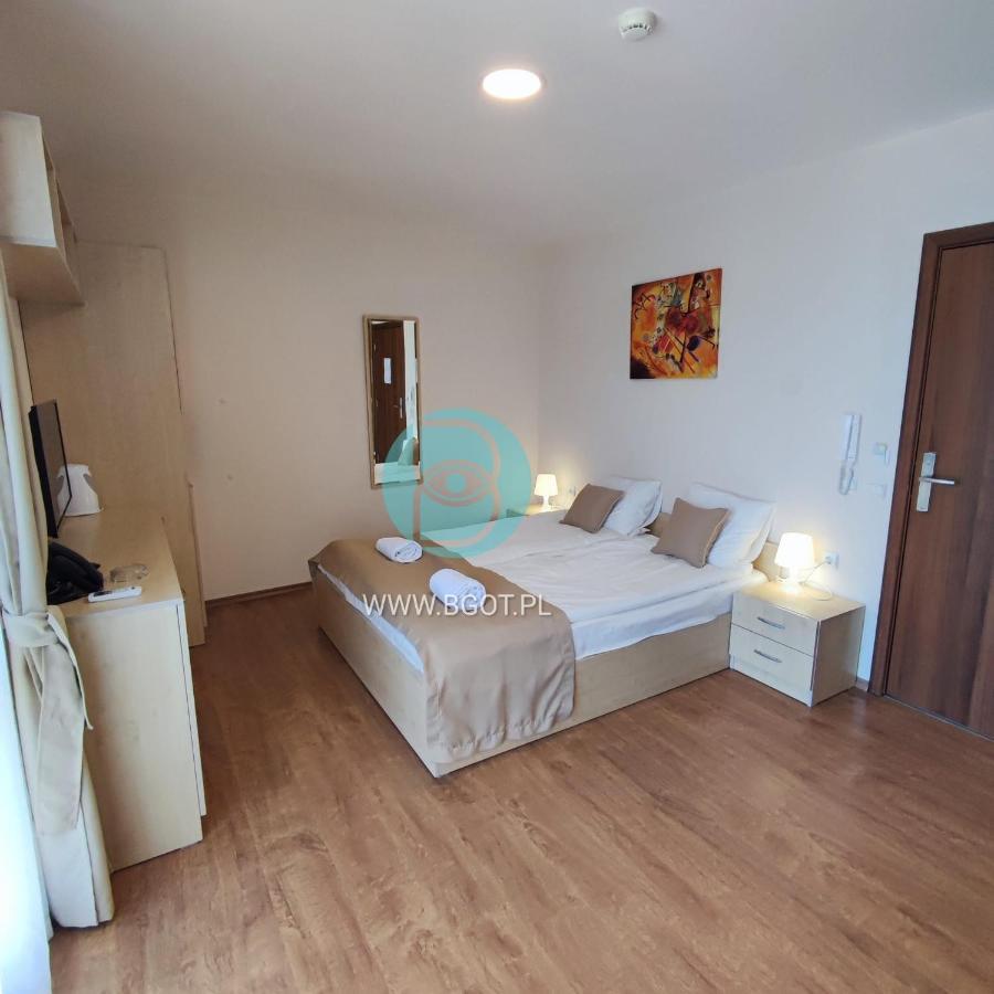 Premier Fort Beach - Premium Apartments Sveti Vlas Bagian luar foto