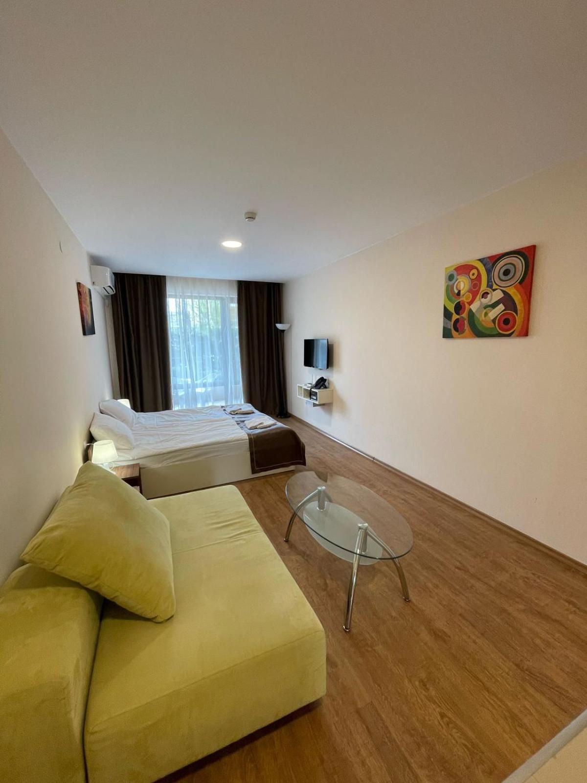 Premier Fort Beach - Premium Apartments Sveti Vlas Bagian luar foto